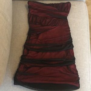 Velet Torch Red / Black Dress Size Small